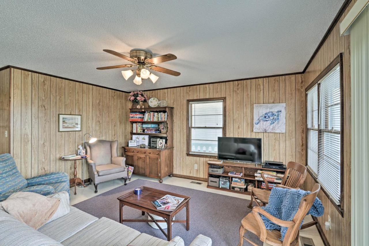 Pet-Friendly Second Row House Steps To Beach! Holden Beach Eksteriør billede